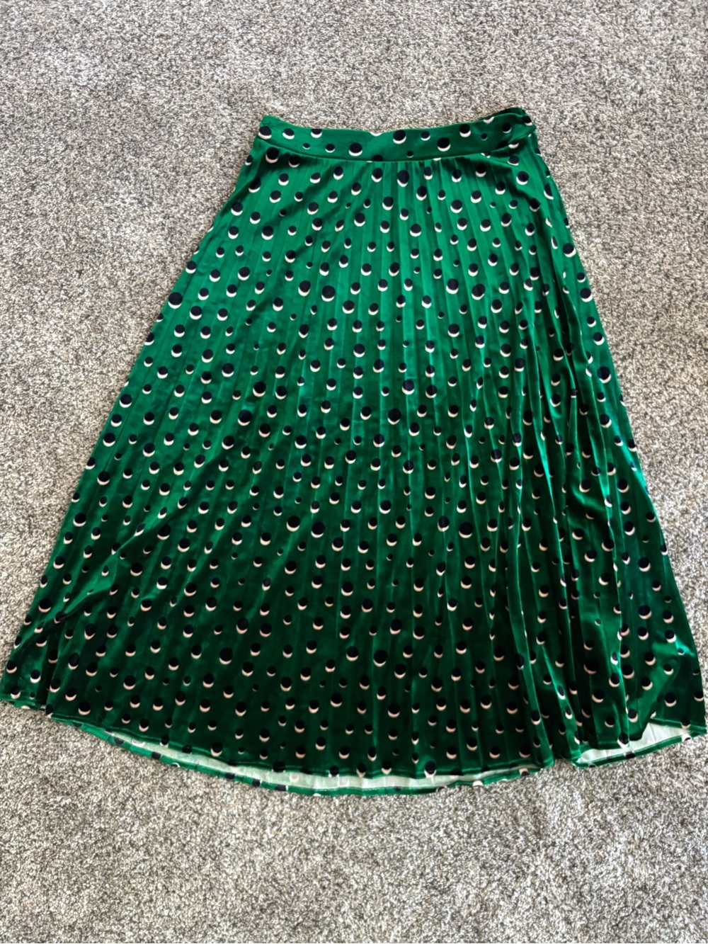Anthropologie Carly Emerald Green Pleated A-Line velvet Skirt with Dot Print